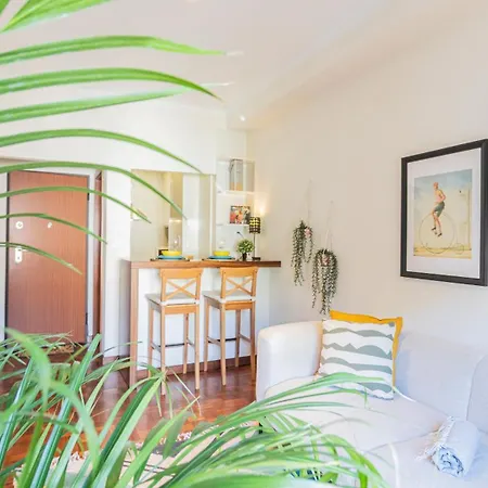 Adorable Center Nao Apartman *