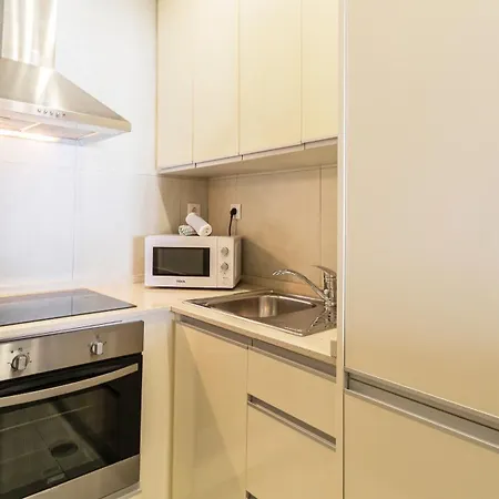 Adorable Center Nao * Oporto