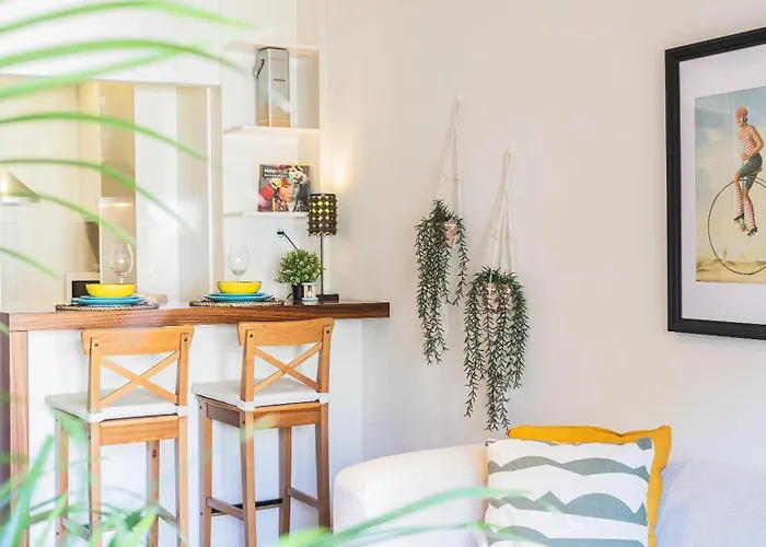 Adorable Center Nao Oporto